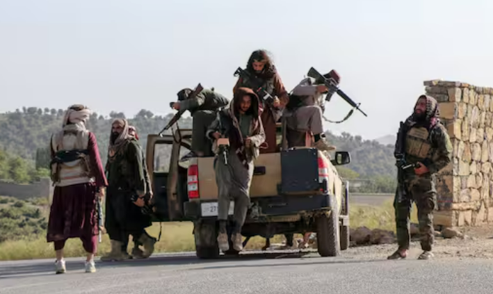 Border Violence Intensifies Between Pakistan and Taliban Forces